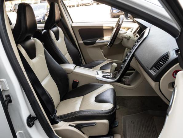 Volvo XC60 I с пробегом 2012 года, цена 1 500 000 рублей, 260008 км, внедорожник, Автокод Объявления