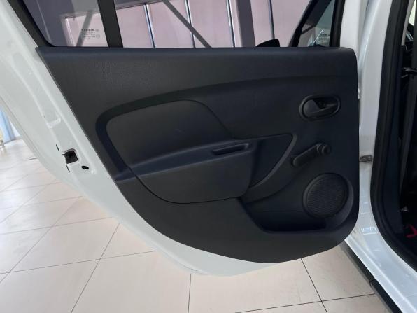 Renault Logan II Рестайлинг с пробегом 2020 года, цена 1 150 000 рублей, 76220 км, седан, Автокод Объявления
