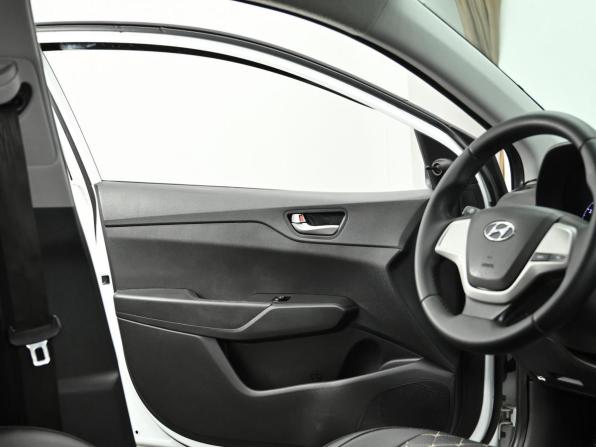 Hyundai Solaris I Рестайлинг с пробегом 2017 года, цена 749 000 рублей, 119000 км, седан, Автокод Объявления