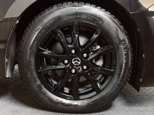 Mazda Axela III Рестайлинг с пробегом 2017 года, цена 1 399 995 рублей, 93212 км, хэтчбек, Автокод Объявления
