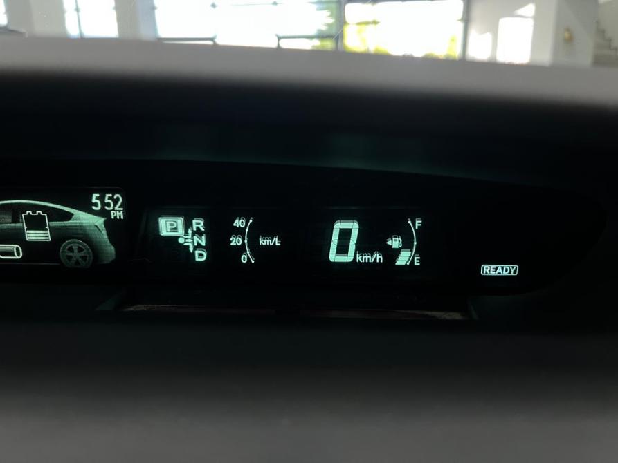 Toyota Prius III Рестайлинг (XW30) Казань  - изображение 13
