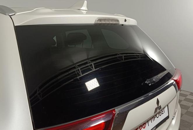 Mitsubishi Outlander III Рестайлинг 2 с пробегом 2018 года, цена 1 990 000 рублей, 96529 км, внедорожник, Автокод Объявления
