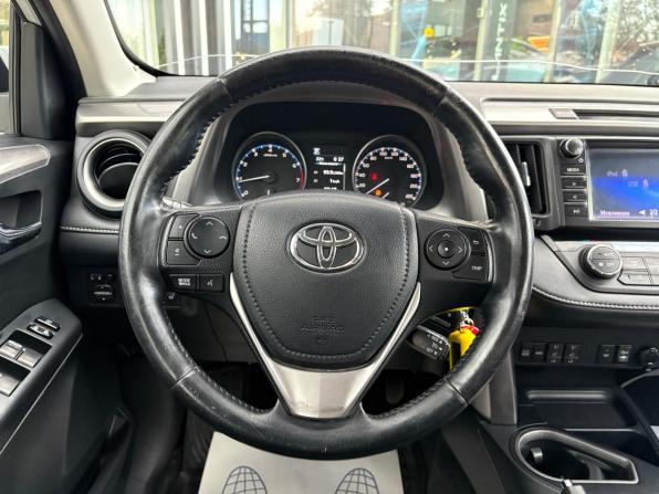 Toyota RAV4 IV (XA40) Рестайлинг с пробегом 2017 года, цена 2 030 000 рублей, 166418 км, внедорожник, Автокод Объявления