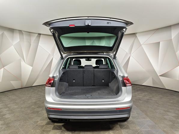 Volkswagen Tiguan II с пробегом 2018 года, цена 2 555 000 рублей, 73646 км, внедорожник, Автокод Объявления