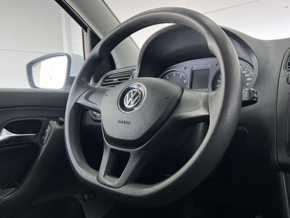 Volkswagen Polo V Рестайлинг с пробегом 2019 года, цена 1 219 000 рублей, 78000 км, седан, Автокод Объявления