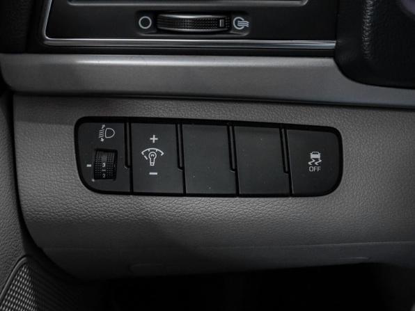 Hyundai Elantra VI (AD) с пробегом 2018 года, цена 1 349 000 рублей, 148062 км, седан, Автокод Объявления