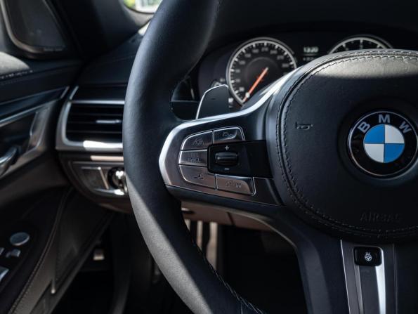 BMW 7 серии VI (G11/G12) с пробегом 2016 года, цена 3 440 000 рублей, 124694 км, седан, Автокод Объявления
