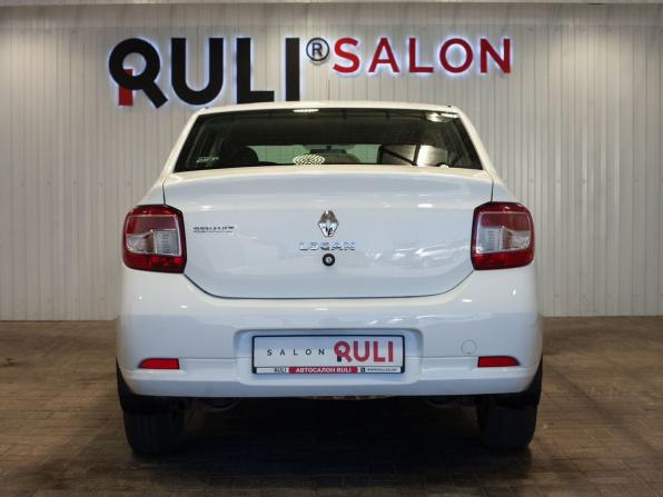 Renault Logan II с пробегом 2015 года, цена 570 000 рублей, 308129 км, седан, Автокод Объявления