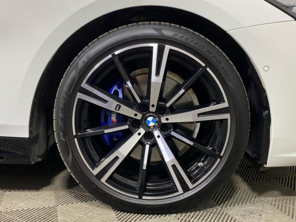BMW 5 серии VIII (G60/G61/G68) с пробегом 2024 года, цена 7 859 900 рублей, 21401 км, седан, Автокод Объявления