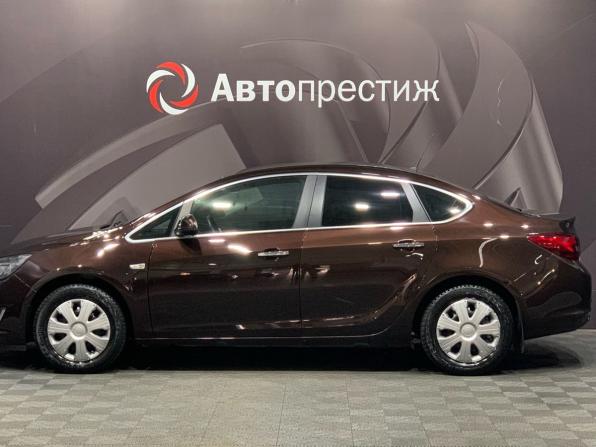Opel Astra J Рестайлинг с пробегом 2013 года, цена 699 000 рублей, 189354 км, седан, Автокод Объявления
