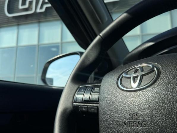 Toyota Hilux VIII с пробегом 2016 года, цена 2 600 000 рублей, 190000 км, пикап, Автокод Объявления