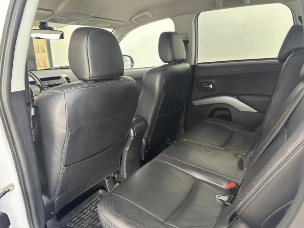 Mitsubishi Outlander II Рестайлинг с пробегом 2010 года, цена 1 200 000 рублей, 266104 км, внедорожник, Автокод Объявления