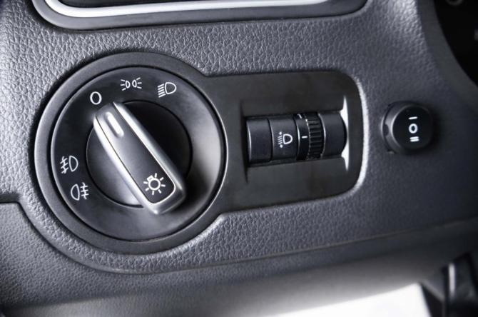 Volkswagen Polo V с пробегом 2015 года, цена 959 000 рублей, 150236 км, седан, Автокод Объявления