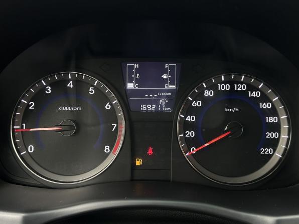 Hyundai Solaris I Рестайлинг с пробегом 2016 года, цена 990 000 рублей, 168438 км, седан, Автокод Объявления