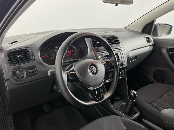Volkswagen Polo V Рестайлинг с пробегом 2017 года, цена 1 050 000 рублей, 125861 км, седан, Автокод Объявления