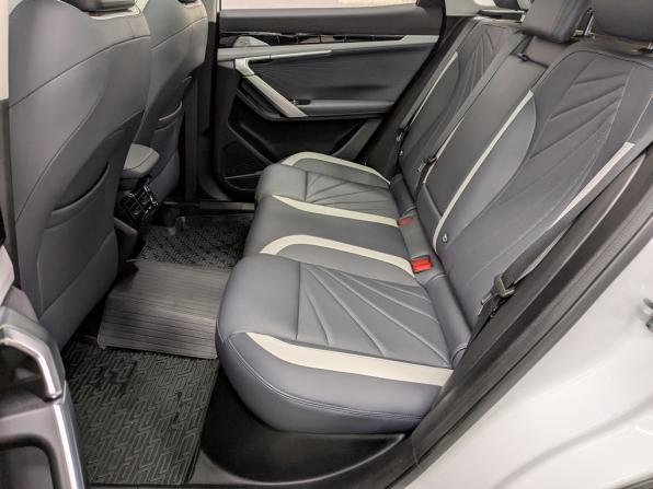 Geely Atlas II с пробегом 2024 года, цена 3 100 000 рублей, 7418 км, внедорожник, Автокод Объявления