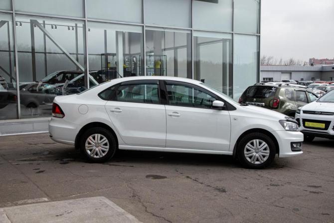 Volkswagen Polo V Рестайлинг с пробегом 2016 года, цена 798 000 рублей, 94000 км, седан, Автокод Объявления