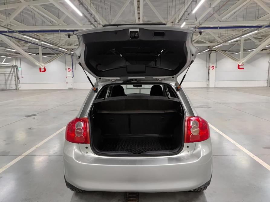 Toyota Auris I Казань  - изображение 12