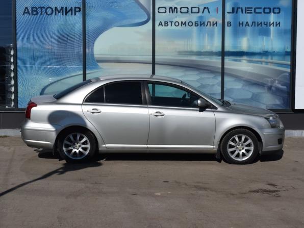 Toyota Avensis II Рестайлинг с пробегом 2006 года, цена 550 000 рублей, 326624 км, седан, Автокод Объявления
