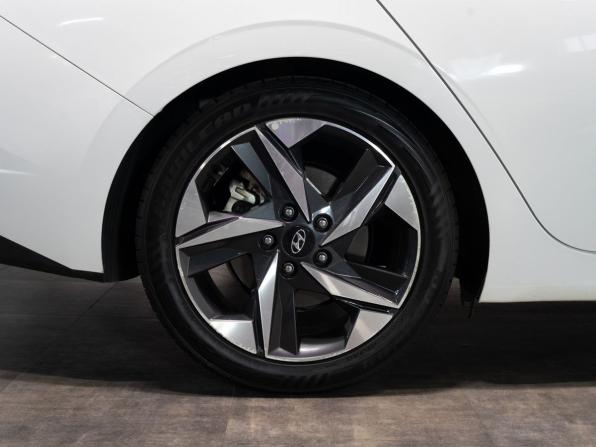 Hyundai Elantra VII (CN7) с пробегом 2021 года, цена 2 000 000 рублей, 68000 км, седан, Автокод Объявления
