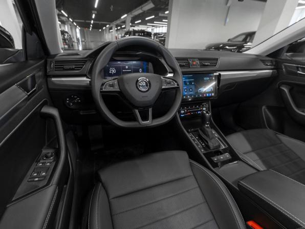 Skoda Superb III Рестайлинг с пробегом 2025 года, цена 3 340 000 рублей, 1723 км, лифтбек, Автокод Объявления
