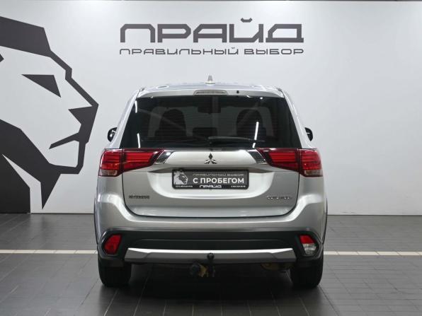 Mitsubishi Outlander III Рестайлинг 2 с пробегом 2017 года, цена 1 799 900 рублей, 136190 км, внедорожник, Автокод Объявления