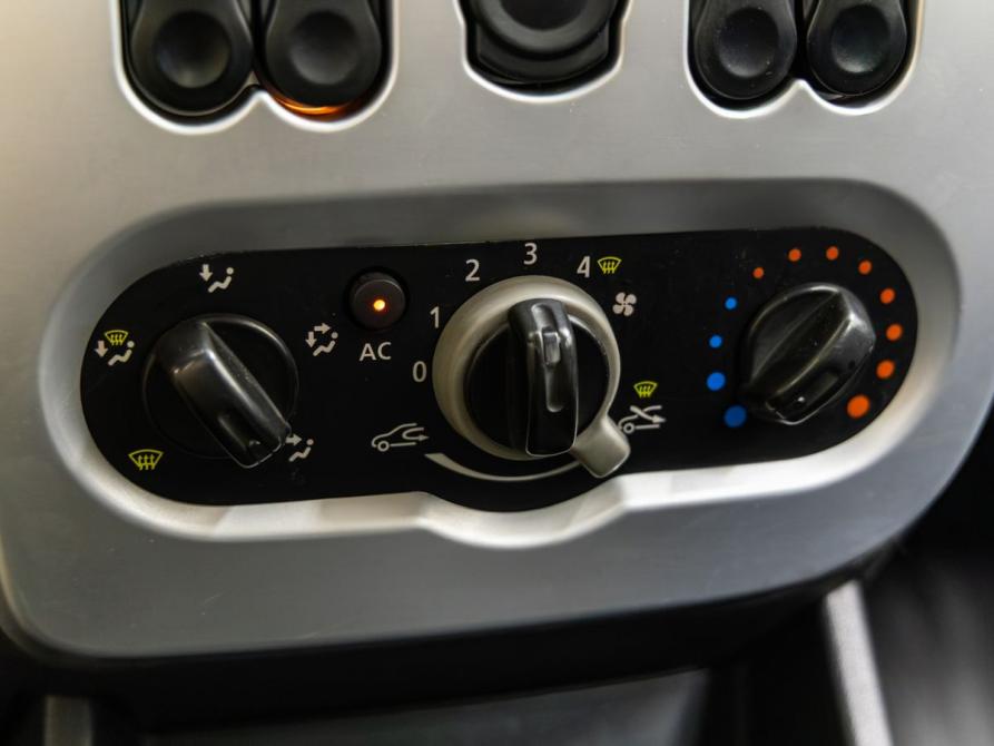 Renault Sandero I Волгоград  - изображение 21