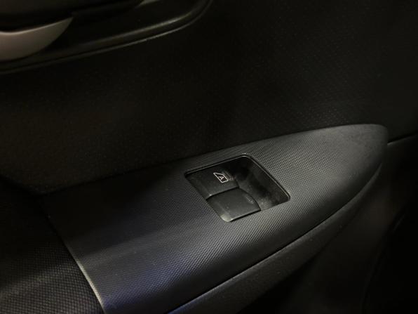 Nissan Note I Рестайлинг с пробегом 2011 года, цена 650 000 рублей, 201186 км, хэтчбек, Автокод Объявления