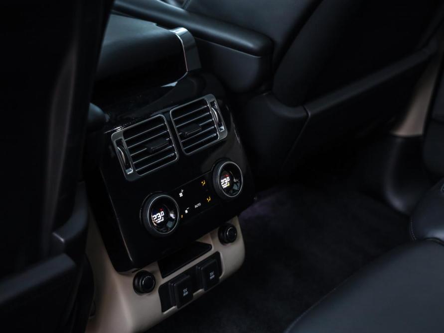 Land Rover Range Rover IV Рестайлинг Санкт-Петербург  - изображение 31