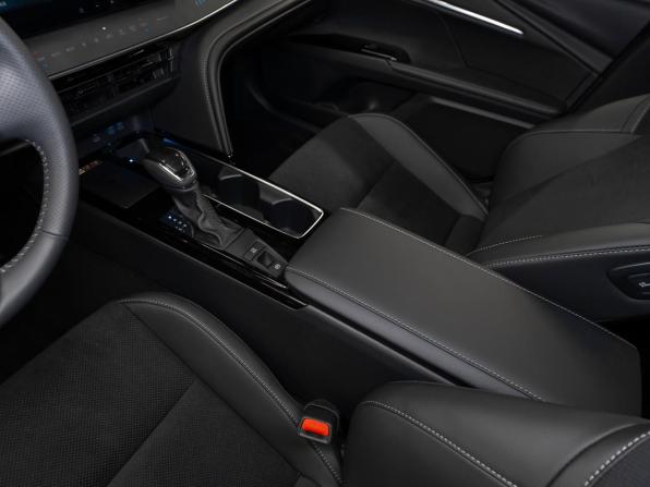 Toyota Camry IX (XV80) China Market с пробегом 2026 года, цена 4 350 000 рублей, 50 км, седан, Автокод Объявления