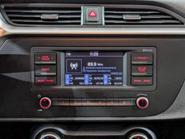 Kia Rio IV Рестайлинг с пробегом 2021 года, цена 1 690 000 рублей, 35810 км, седан, Автокод Объявления