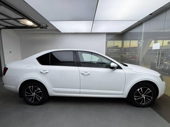 Skoda Octavia III (A7) с пробегом 2016 года, цена 1 399 000 рублей, 123085 км, лифтбек, Автокод Объявления