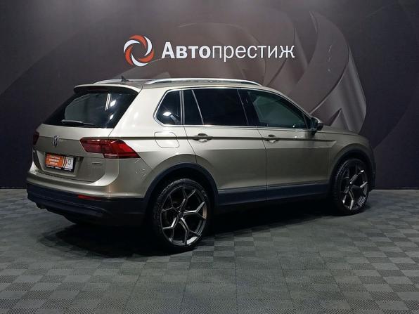 Volkswagen Tiguan II с пробегом 2018 года, цена 2 050 000 рублей, 190000 км, внедорожник, Автокод Объявления