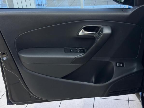 Volkswagen Polo V с пробегом 2012 года, цена 770 000 рублей, 175000 км, седан, Автокод Объявления