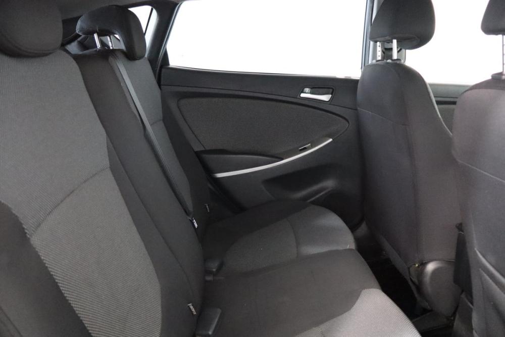 Hyundai Solaris I Санкт-Петербург  - изображение 12