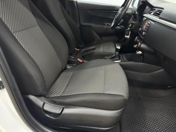 Kia Rio IV с пробегом 2019 года, цена 1 596 000 рублей, 70242 км, хэтчбек, Автокод Объявления