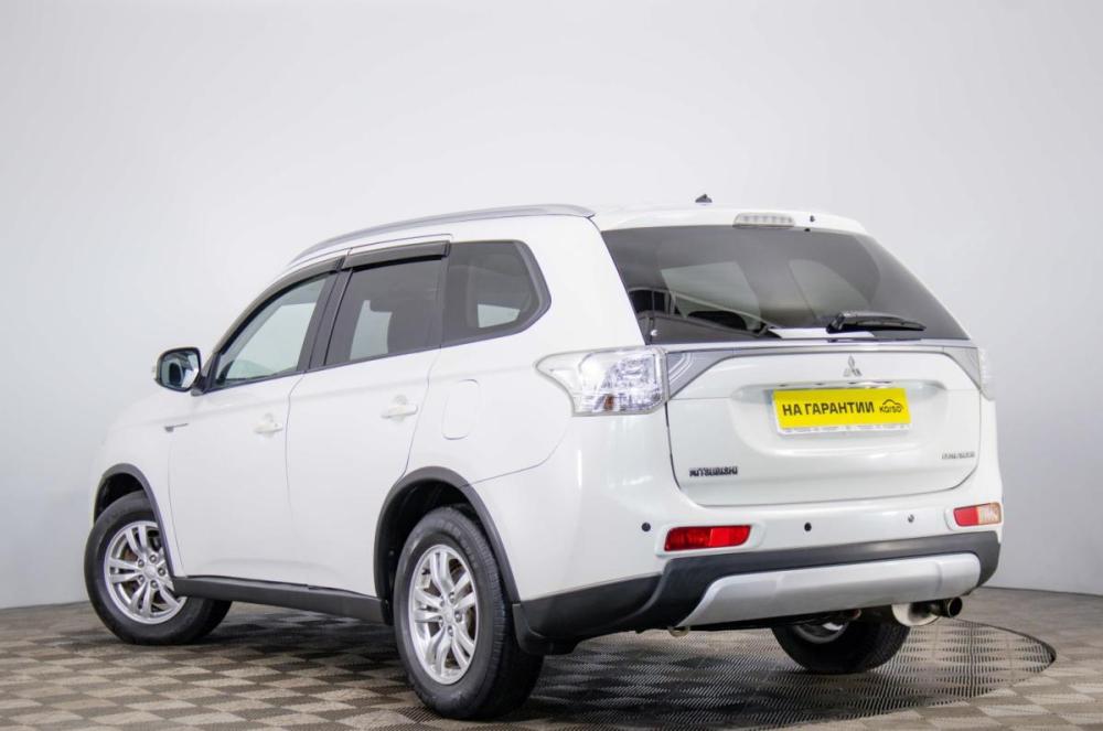 Mitsubishi Outlander III Рестайлинг 2 Пермь  - изображение 7