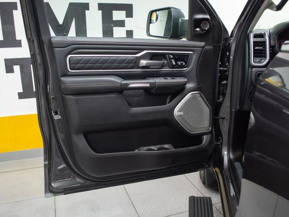 Ram 1500 V Рестайлинг с пробегом 2026 года, цена 10 999 000 рублей, 44 км, offers.body_type.unknown, Автокод Объявления