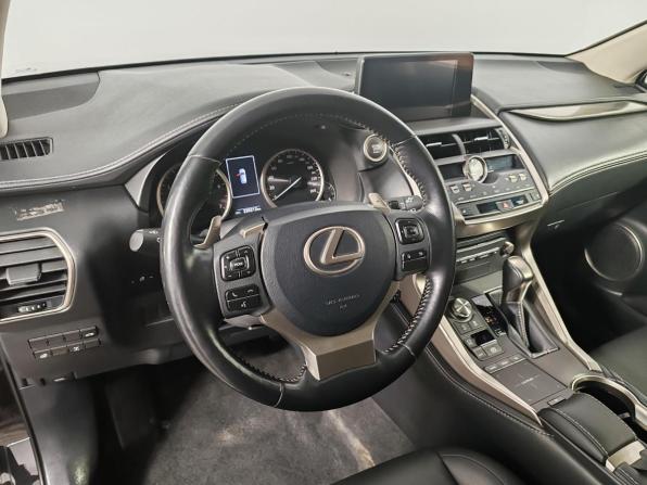 Lexus NX I Рестайлинг с пробегом 2018 года, цена 2 275 000 рублей, 220209 км, внедорожник, Автокод Объявления