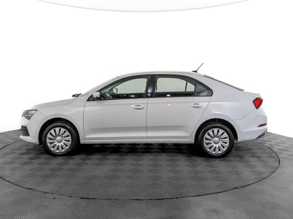 Skoda Rapid II с пробегом 2021 года, цена 1 350 000 рублей, 175004 км, лифтбек, Автокод Объявления
