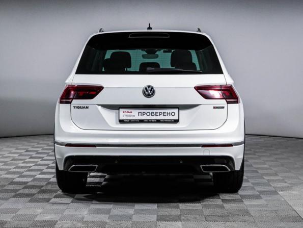 Volkswagen Tiguan II с пробегом 2019 года, цена 3 750 000 рублей, 99478 км, внедорожник, Автокод Объявления
