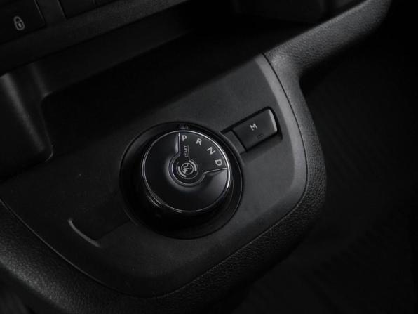 Peugeot Traveller I с пробегом 2022 года, цена 2 629 999 рублей, 223702 км, минивэн, Автокод Объявления