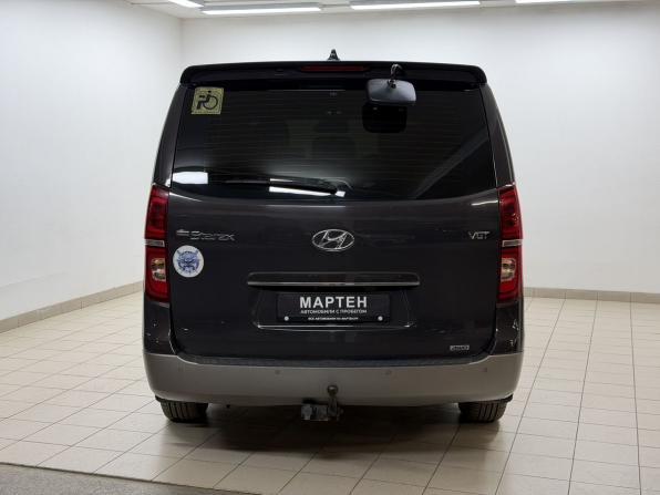Hyundai Grand Starex I Рестайлинг 2 с пробегом 2019 года, цена 4 200 000 рублей, 126686 км, минивэн, Автокод Объявления
