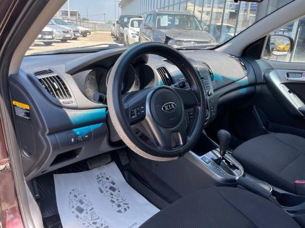 Kia Cerato II с пробегом 2010 года, цена 850 000 рублей, 248000 км, седан, Автокод Объявления
