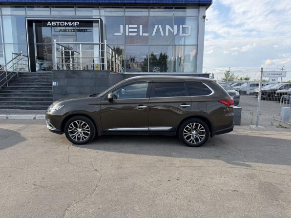 Mitsubishi Outlander III Рестайлинг 2 с пробегом 2015 года, цена 2 450 000 рублей, 191796 км, внедорожник, Автокод Объявления