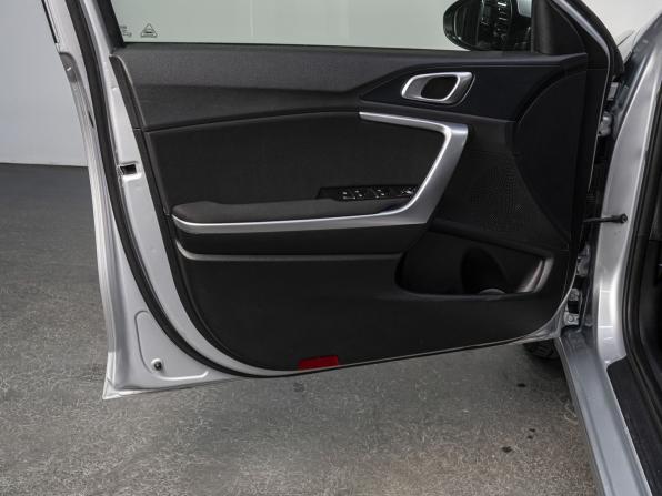 Kia Ceed III с пробегом 2020 года, цена 1 779 000 рублей, 95077 км, универсал, Автокод Объявления