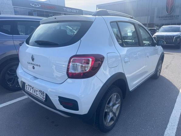Renault Sandero II Рестайлинг с пробегом 2020 года, цена 1 233 333 рубля, 120530 км, хэтчбек, Автокод Объявления