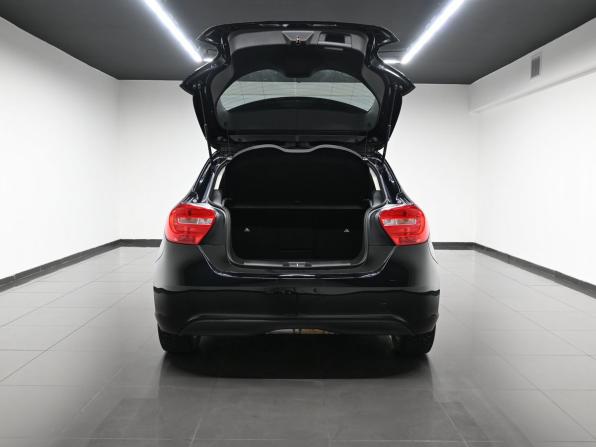 Mercedes-Benz A-Класс III (W176) с пробегом 2013 года, цена 1 415 000 рублей, 99048 км, хэтчбек, Автокод Объявления