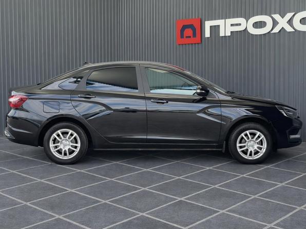 Lada (ВАЗ) Vesta I Рестайлинг (NG) с пробегом 2024 года, цена 1 277 000 рублей, 28000 км, седан, Автокод Объявления