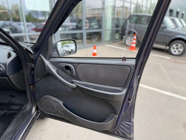 Chevrolet Niva I Рестайлинг с пробегом 2012 года, цена 400 000 рублей, 113000 км, внедорожник, Автокод Объявления